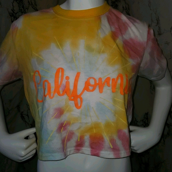 "California" Top - Picture 2 of 2